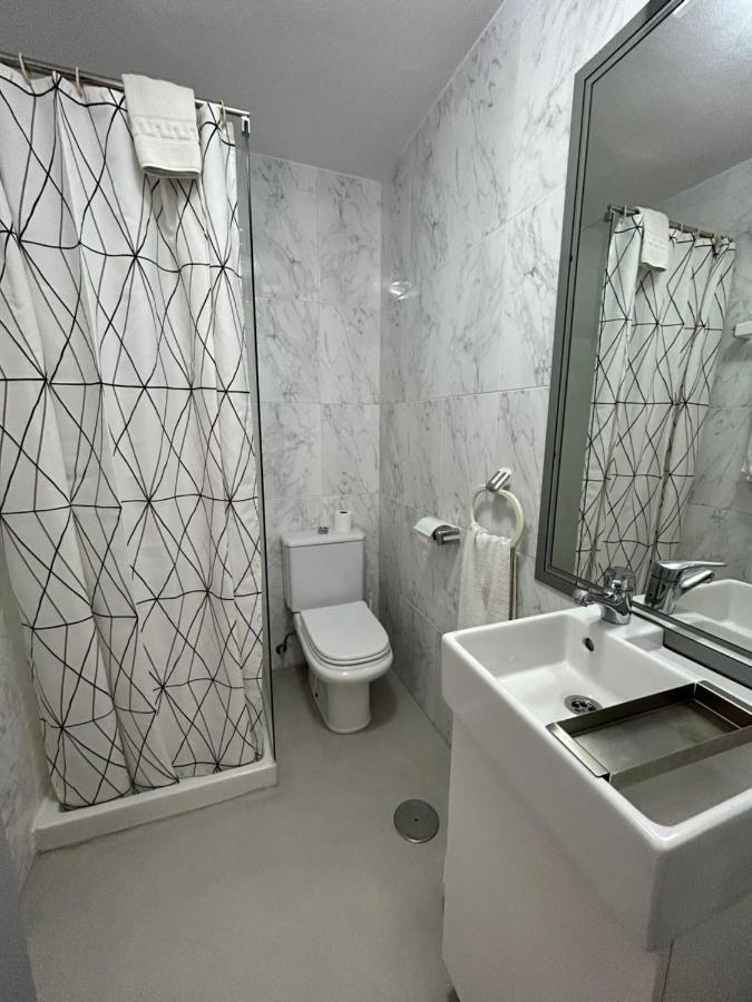 Hostal Berlin Marbella Luaran gambar