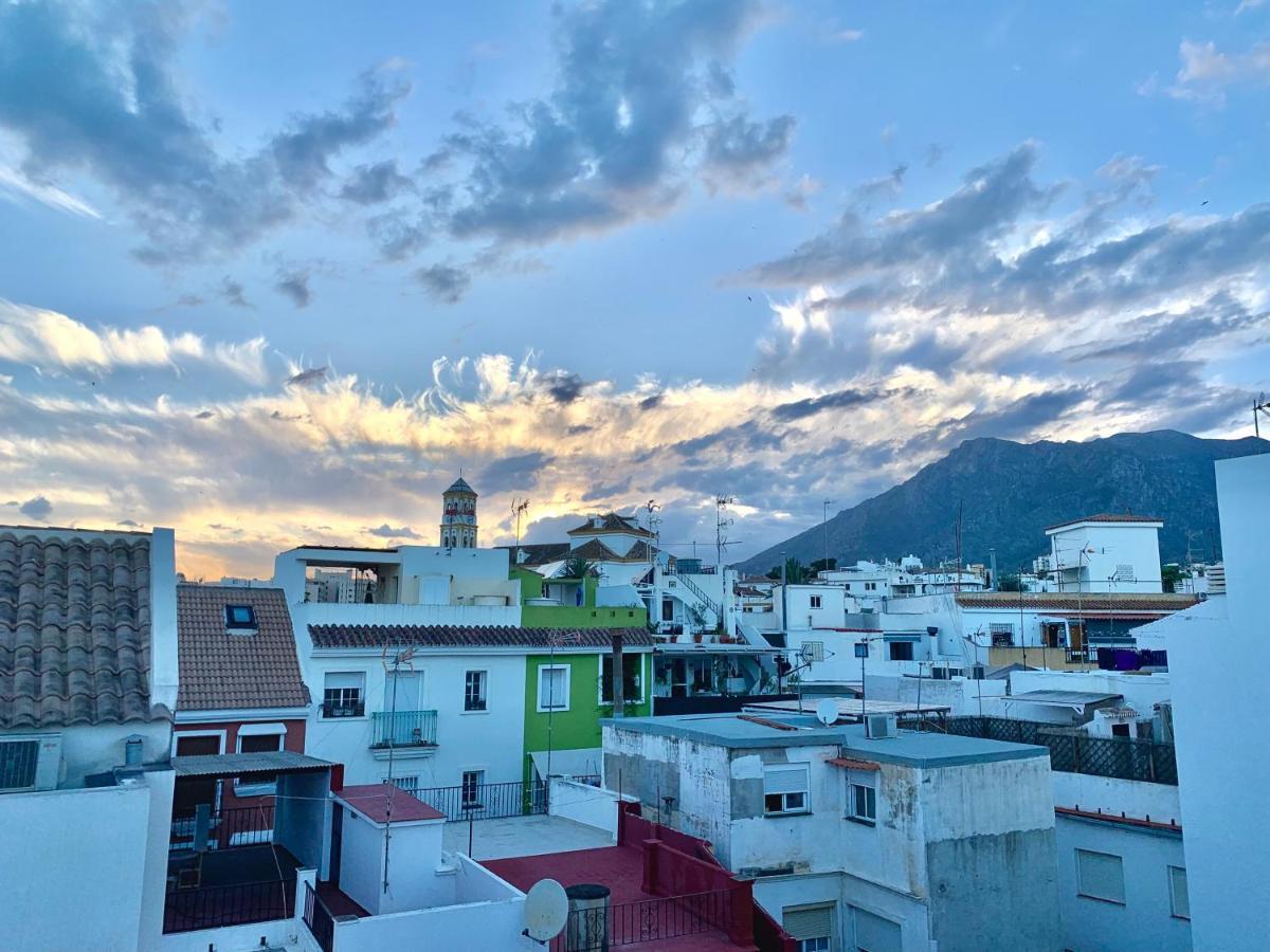 Hostal Berlin Marbella Luaran gambar